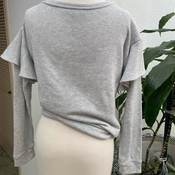 Sanctuary Ruffle Sweatshirt Metallic Silver Light Gray Pullover Women’s Size XS - Picture 12 of 14